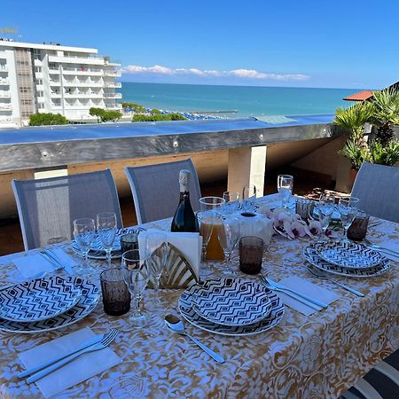 Ferienwohnung Blue Moon Penthouse Lido di Jesolo Exterior foto