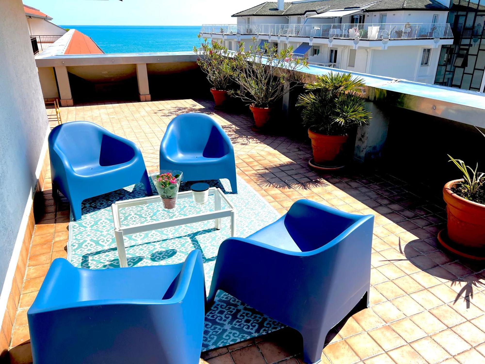 Ferienwohnung Blue Moon Penthouse Lido di Jesolo Exterior foto